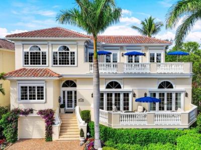 27710 Marina Isle CT, Bonita Springs, Florida 34134, USA