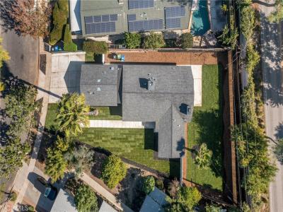 20528 & 20526 Hamlin Street, Winnetka, California 91306, USA