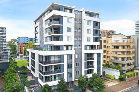 19/4-6 Browne Parade, Warwick Farm, NSW 2170, Australia