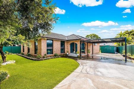 23 Pleasant Street, Bossley Park, NSW 2176, Australia