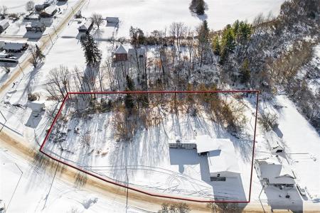 650  Ch. John-Dale, Shawville, קוויבק J0X 2Y0, קנדה 