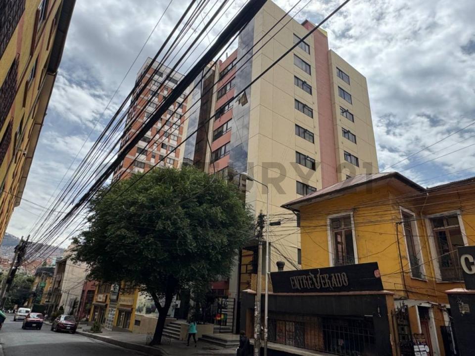 Batallón Colorados, Edificio Tres Cruces , La Paz, La Paz 00001, Bolivia