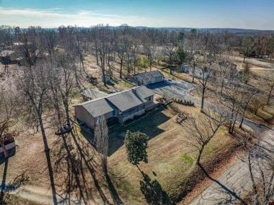 83 CR 610, Mountain Home, Arkansas 72653, USA