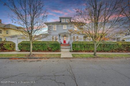 1702 Clay Avenue, Dunmore, Pennsylvania 18509, Stati Uniti