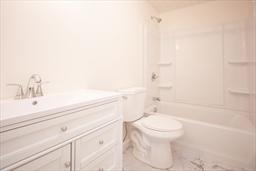 24 bartlett street, Oxford, Massachusetts 01540, Stati Uniti