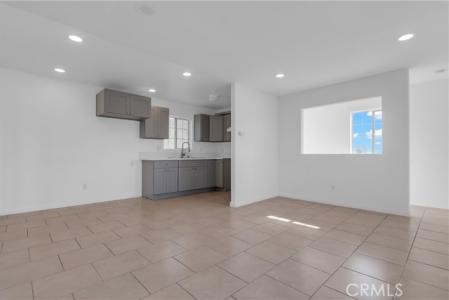 1301 E Pacific Coast, Wilmington, California 90744, Stati Uniti