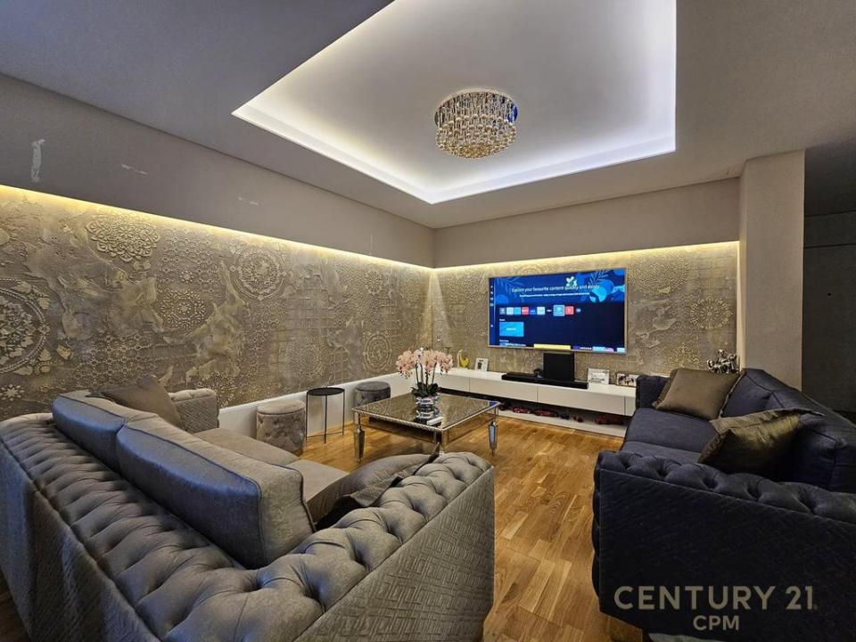 Rruga e Elbasanit, Tirana, 알바니아