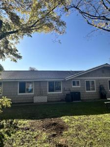 2758 Kauana Loa, Escondido, California 92029, USA