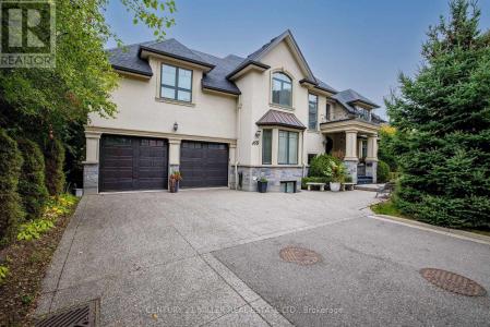 108 LIVNO COMMON, Oakville (br Bronte), Ontario L6L 1H1, Canada