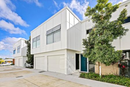 4/15-17 Yinni Street, Maroochydore, QLD 4558, Avustralya