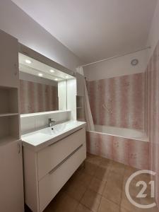 Villejuif, Île-de-France 94800, France