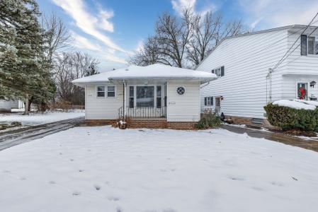 110 Talbot Dr., Bedford, Ohio 44146, USA