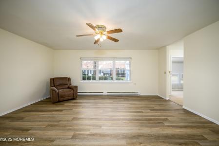 933B Thornhill Court, Lakewood, 新泽西州 08701, 美国