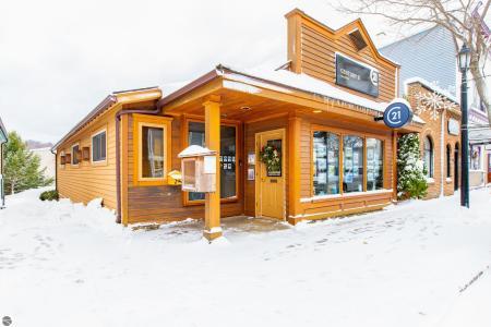 408 Main Street, Frankfort, Michigan 49635, Stati Uniti