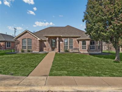 112 Santa Fe Trail, Waxahachie, Texas 75165, USA