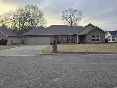 22 Diamond Drive, Cabot, Arkansas 72023, USA