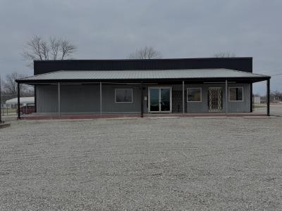 390 S Main St, Linton, Indiana 47441, USA