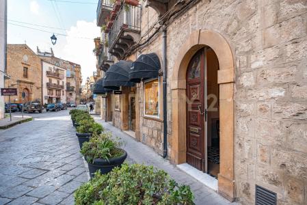 Via Giuseppe Mazzini, Piazza Armerina, Sicilia 94015, Italy