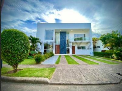 Urbanización Asai 1, UV 220 , Oeste, Santa Cruz 00001, Bolivia