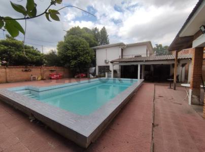 ISSAC ATTIE ESQUINA ALEJANDRO DEL CARPIO , Las Panosas, Tarija 00001, 玻利维亚