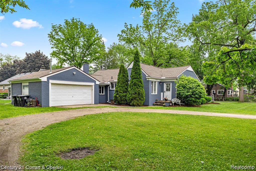 29118 Clarita Street, Livonia, Michigan 48152