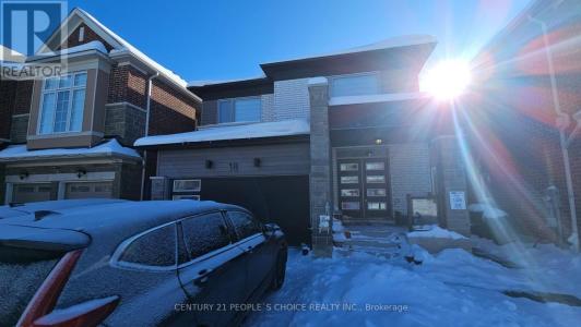 18 HAMMERMEISTER STREET, Kitchener, Ontario N2R 0T2, Canada