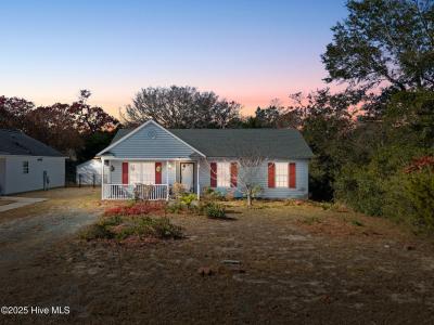 161 NE 7th Street, Oak Island, NC 28465, USA