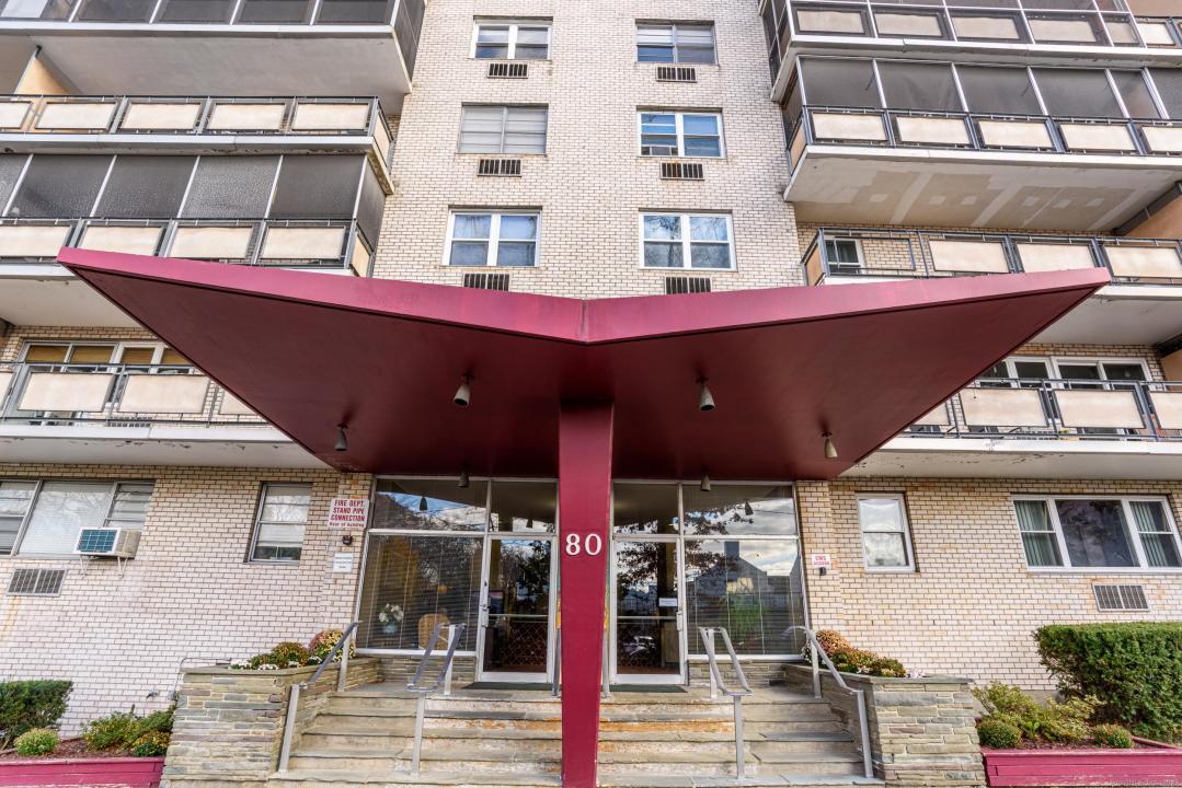 80 Cartright Street 5D, Bridgeport, 康乃迪克州 06604, 美国