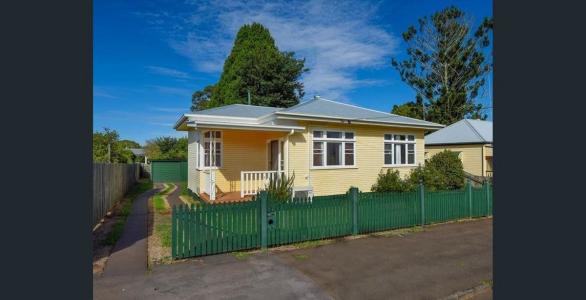 14 French Street, East Toowoomba, QLD 4350, Australia