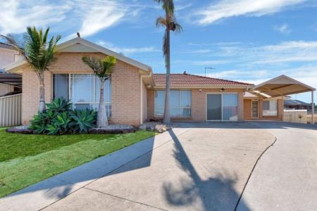 5 Tsar Close, Cecil Hills, NSW 2171, Australia