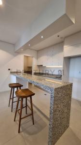 EDIFICIO CIVIS ALPHA - Bernardino Caballero esq Eusebio Lillo , Herrera, Asunción 00001, Paraguay