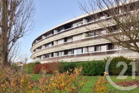 Crosne, Île-de-France 91560, Francia