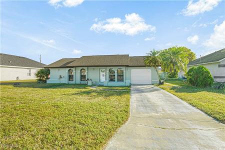 2935 SW 1st Place, Cape Coral, Florida 33914, USA
