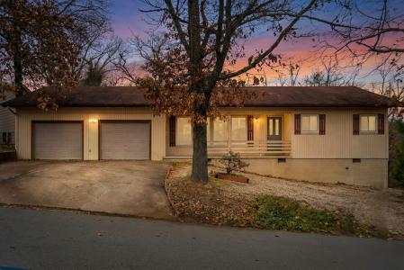 21 Swanage Drive, Bella Vista, Arkansas 72715, USA