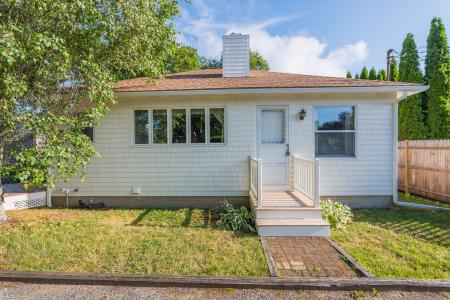 137A Kingstown, Unknown Ri City, RI 02882, USA