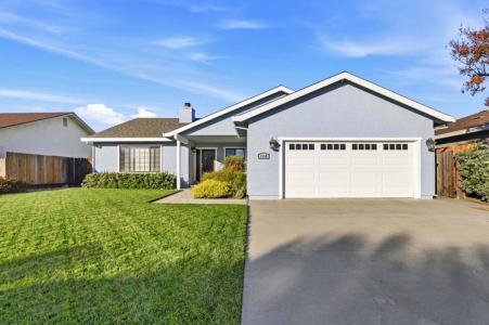 1650 Sausalito Drive, Hollister, California 95023, USA