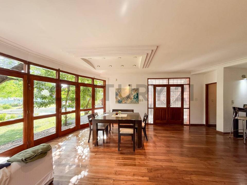 491 e/ 19 y 20 1111, La Plata, GBA Sur 1897, Argentina