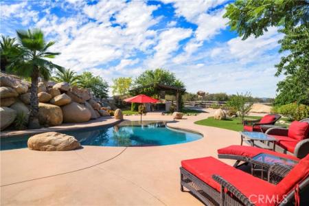 42179 Calle Paramo, Murrieta, California 92562, USA