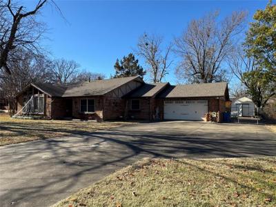 2007 Mockingbird Lane, McAlester, Oklahoma 74501-7316, USA