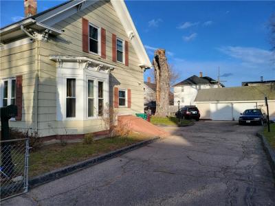 123 4th Avenue, Woonsocket, 罗得岛 02895, 美国