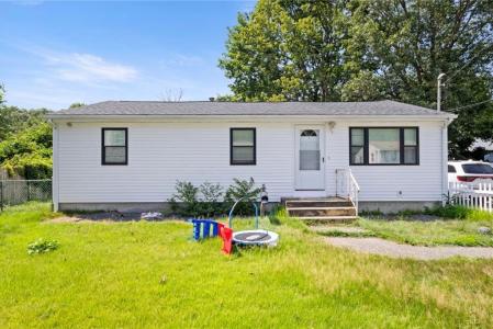 65 Perkins Avenue, Cranston, Rhode Island 02910