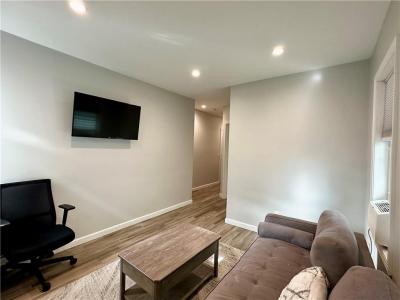 29 Ann Street , 3, Newport, RI 02840, USA