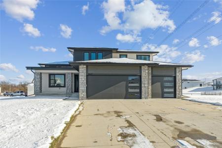 5627 163rd Street, Urbandale, Iowa 50323, USA