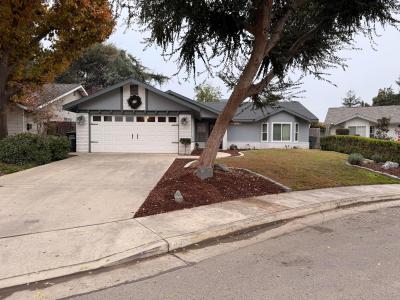 3623 E Acequia Court, Visalia, California 93292, USA