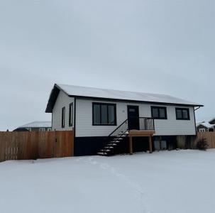 20 REY AVENUE, Neepawa, Manitoba R0J 1H0, Canada