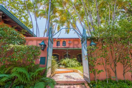 Alejandro Villamayor y Cnel Cabrera 2793, San Jorge, Asunción 00001, Paraguay