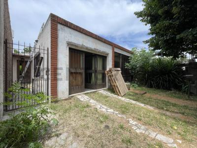 Iriarte 945, Lomas de Zamora, GBA Sur 1834, Argentina