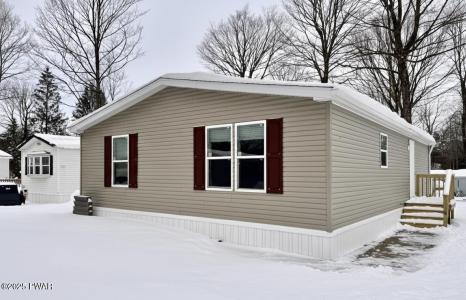 120 Middle Road, Greentown, Pennsylvania 18426