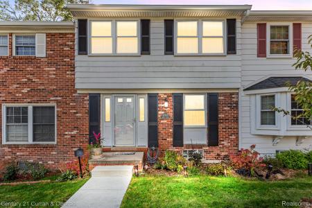 42645 Savoy Court, Northville, Michigan 48167, États-Unis