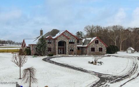 75 Carol Drive, Berwick, Pennsylvania 18603, USA